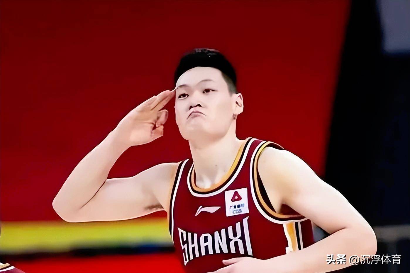 CBA选手爆冷获胜，专家预测失准