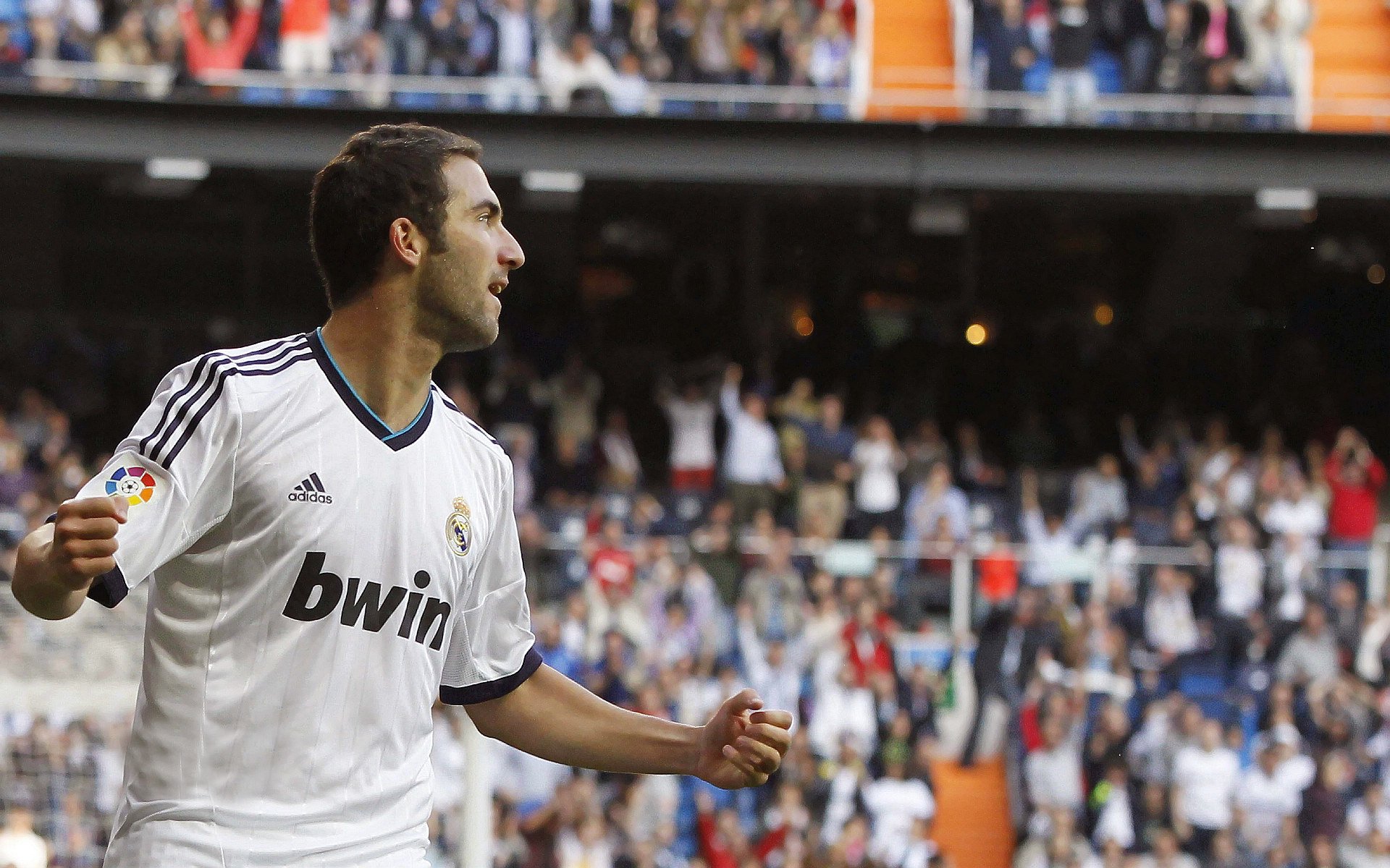 桑巴铁蹄下的钢铁防线，阿拉巴如何化身巴西密钥踏平马德里竞技